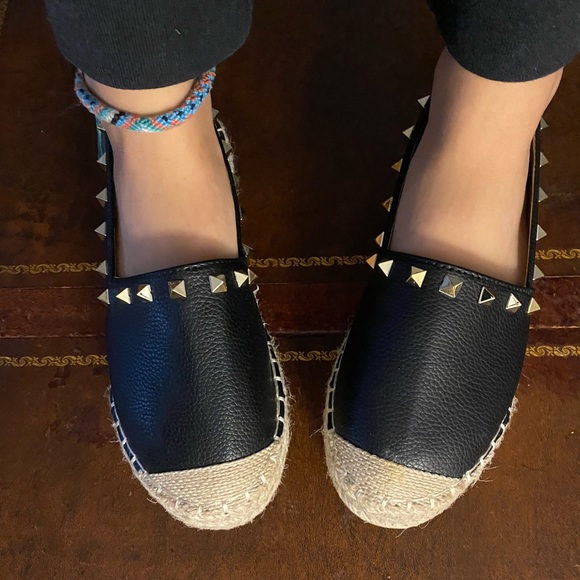 Victoria Adames Slip On Shoes - Picture 5 of 5